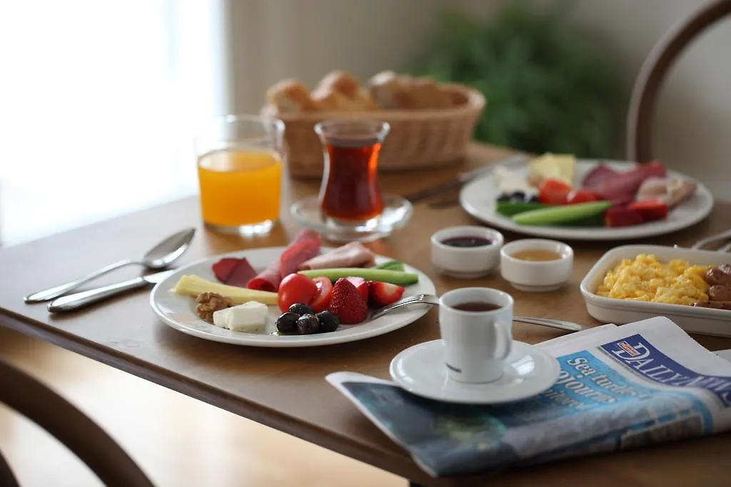 Armada Istanbul Pera Hotel 4*,