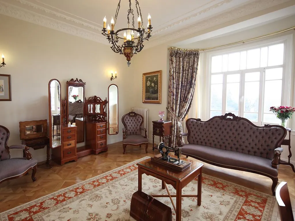 Armada Istanbul Pera Hotel 4*,